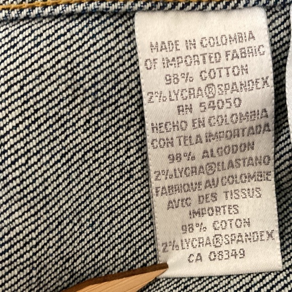 Jones Sport stretch Size Large denim jacket made in Colombia 98%cotton 2%spandex - Picture 11 of 14